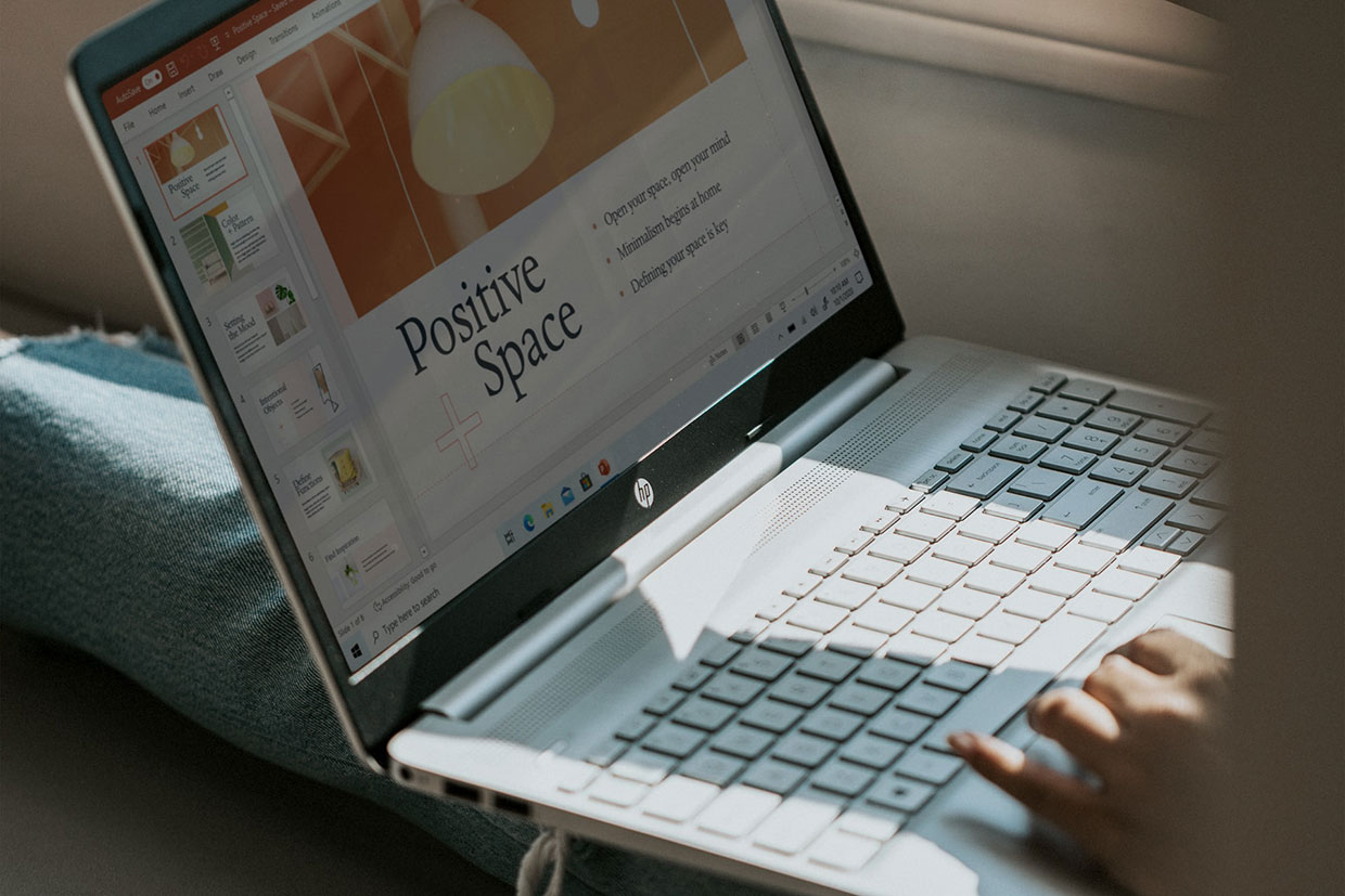 Nam sit amet enim ut 9 Laptop